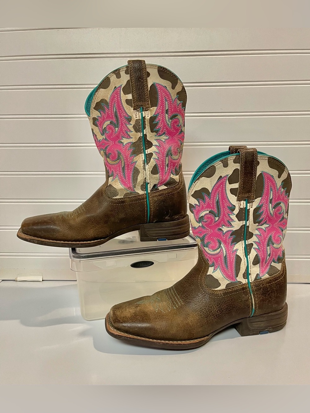 Ariat Kids Lonestar Size 3.5 Cow Girl Print Western Square Toe Boots Preowned